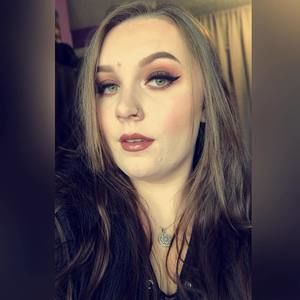 Meet your Posher, Savannah